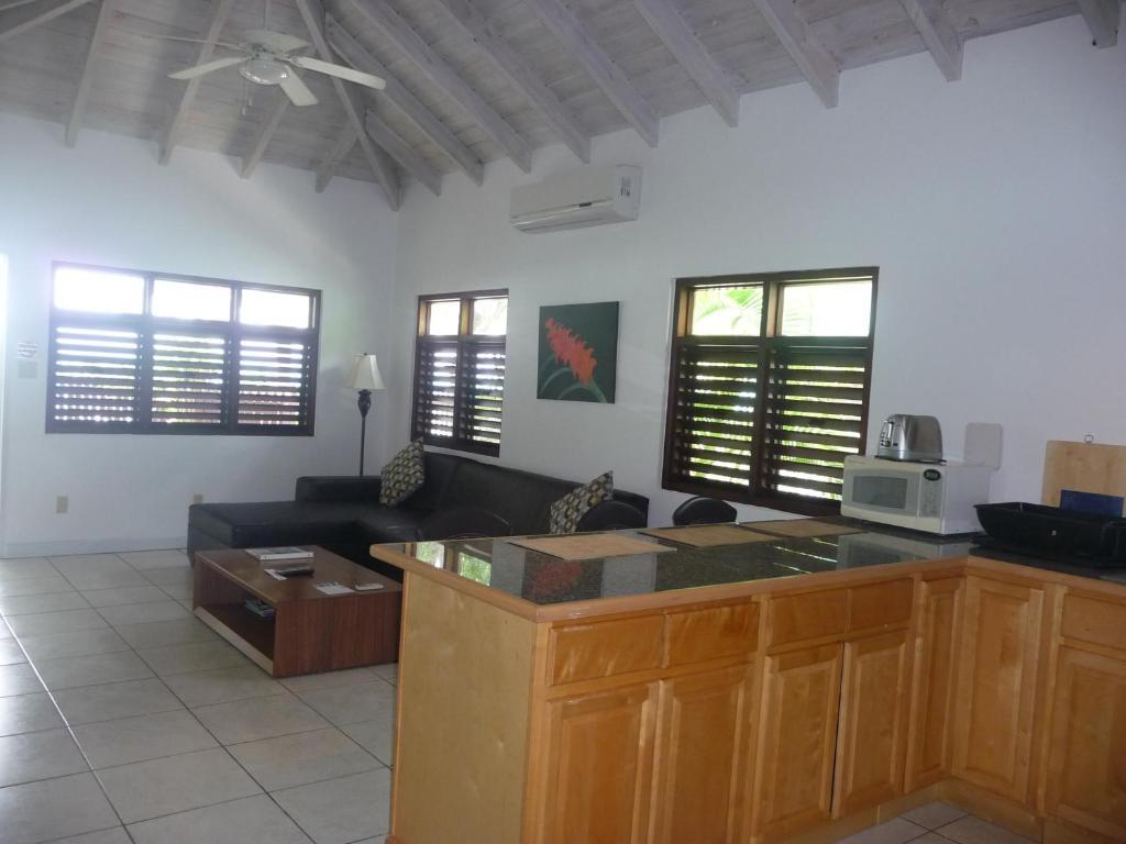 Buccaneer Beach Club Dickenson Bay Szoba fotó
